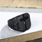 Anillo de Fe en Acero Inoxidable con Cruz Grabada Estilo Minimalista, 3 Colores