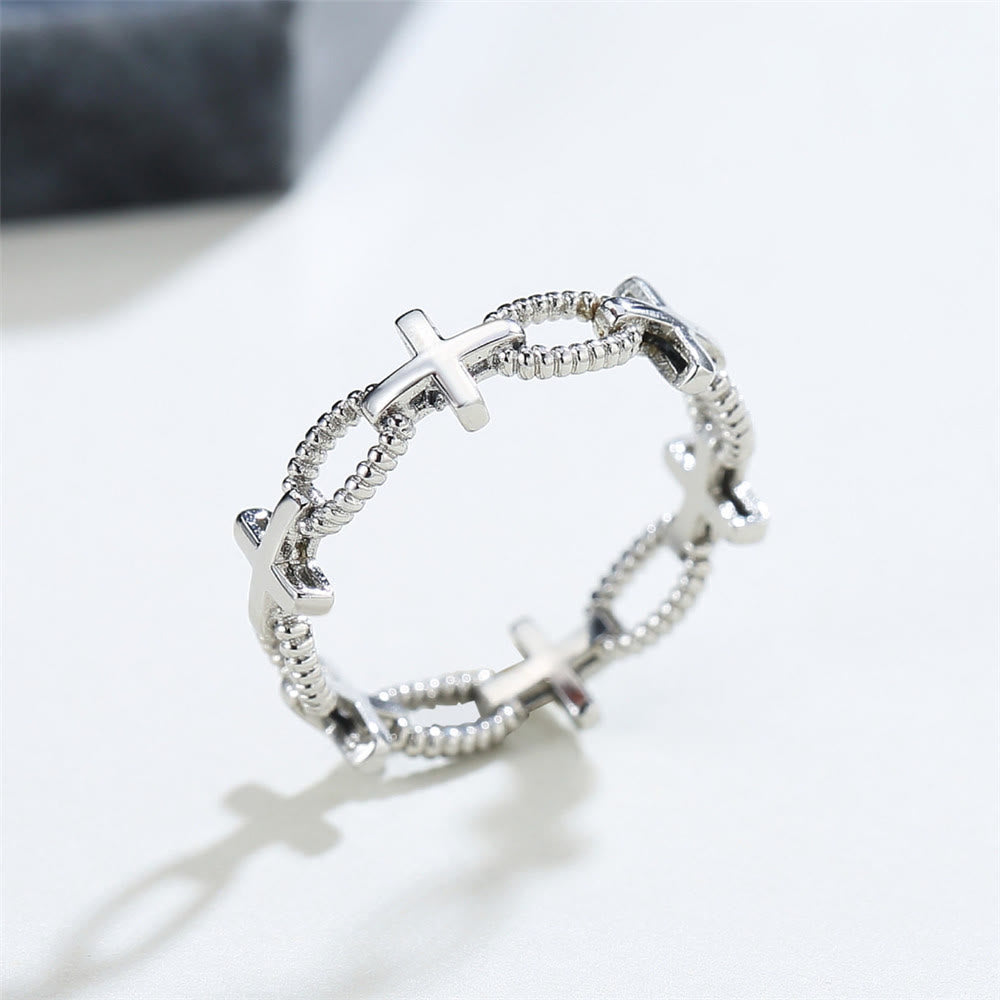 Anillo de Fe con Cruz Grabada Estilo Retro Minimalista