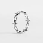 Anillo de Fe con Cruz Grabada Estilo Retro Minimalista