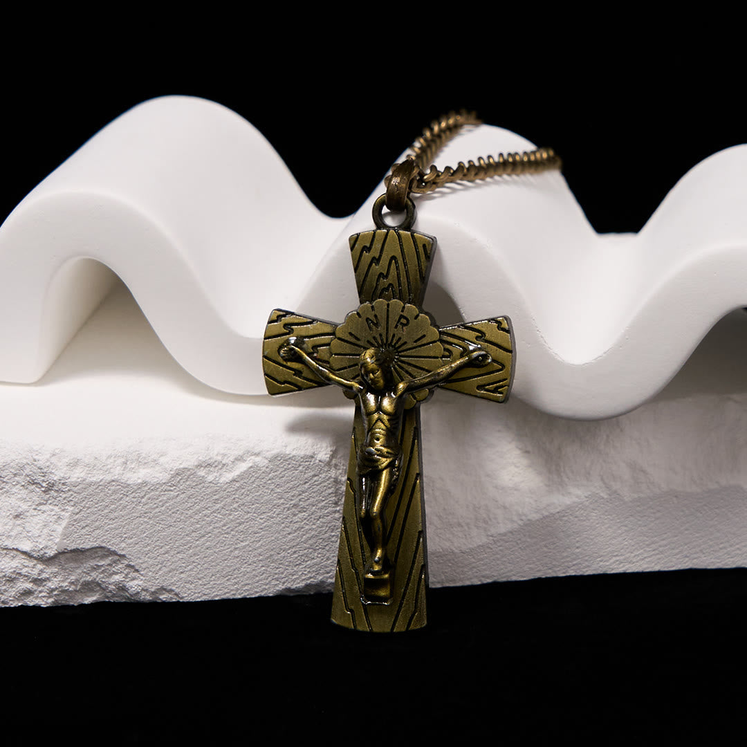 Collar de Acero de Titanio con Dije de Cruz de Jesús con Patrón de Árbol Estilo Retro