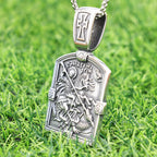 Collar de San Jorge Venciendo al Dragón - Símbolo de Valor y Protección Divina