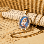 Collar "Virgen Ruega por Nosotros" - Santa María en Oración, Símbolo Profundo de Devoción