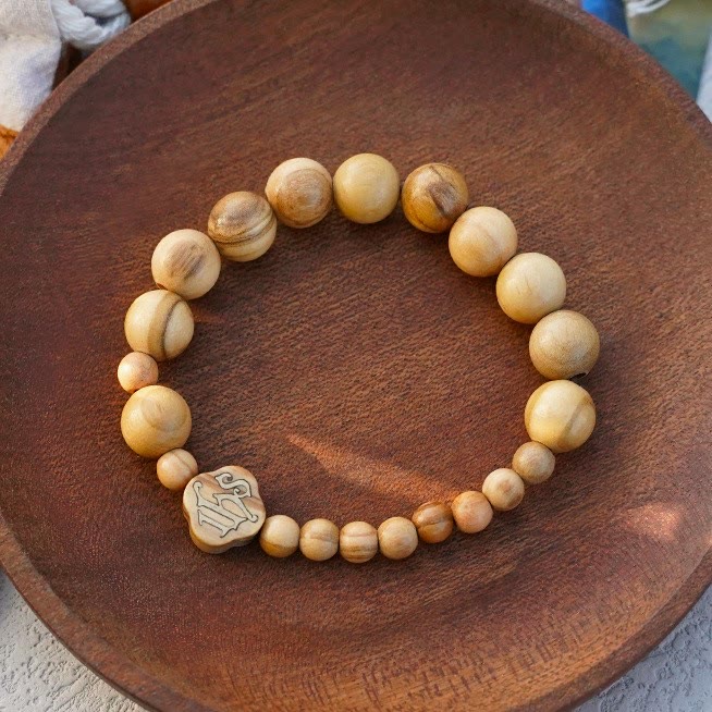 Pulsera Elástica Portátil de Rosario de Rosas en Madera de Olivo