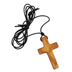 Collar Artesanal de Cruz de Madera de Olivo: Símbolo de Fe y Artesanía