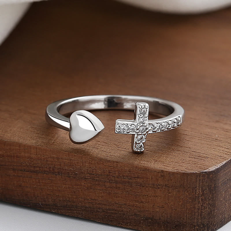 Anillo Ajustable Minimalista Bendecido con Símbolo de Corazón y Cruz en 3 Colores