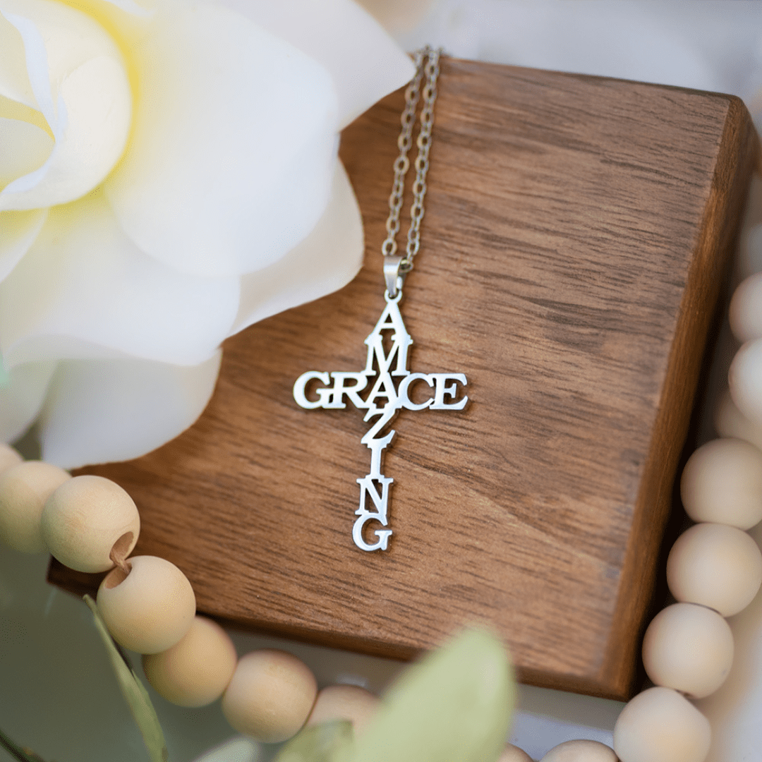 Collar de Cruz "SUBLIME GRACIA": Testimonio del Amor Divino