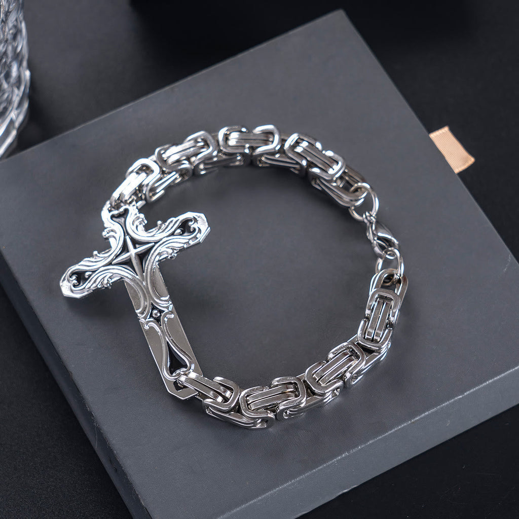 Pulsera de Hombre de Hierro y Fe: Fuerza y Redención en Cada Eslabón