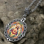 Collar del Sagrado Corazón de Jesús: Pieza Eterna que Encarna el Amor Divino
