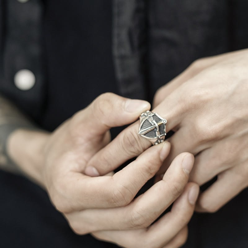 Anillo Escudo, Espada e Iris de Fe Inmortal: Símbolo de Fe y Fortaleza