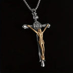 Collar Crucifijo de Acero Artesanal en Dos Tonos - El Sacrificio Divino