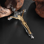 Collar Crucifijo de Acero Artesanal en Dos Tonos - El Sacrificio Divino