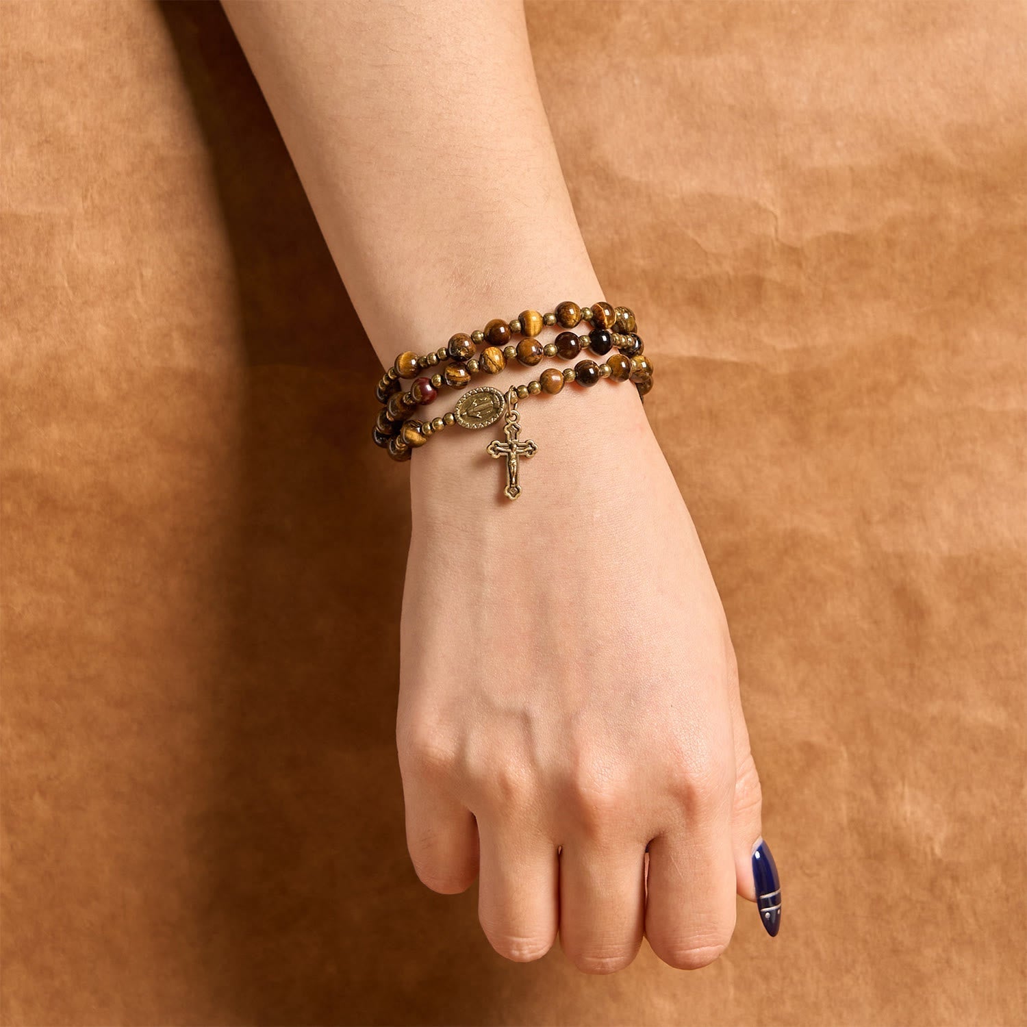 Pulsera Rosario Elástica Artesanal de Ojo de Tigre: Joya Espiritual de Doble Uso