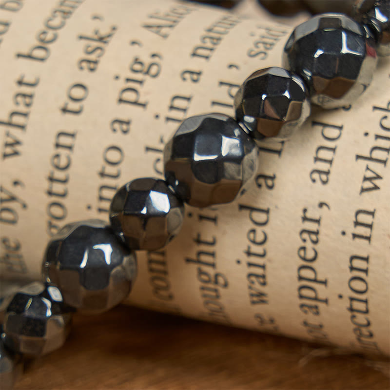 Pulsera Inspirada en Jerusalén de Piedra Negra Brillante: Símbolo de Fe