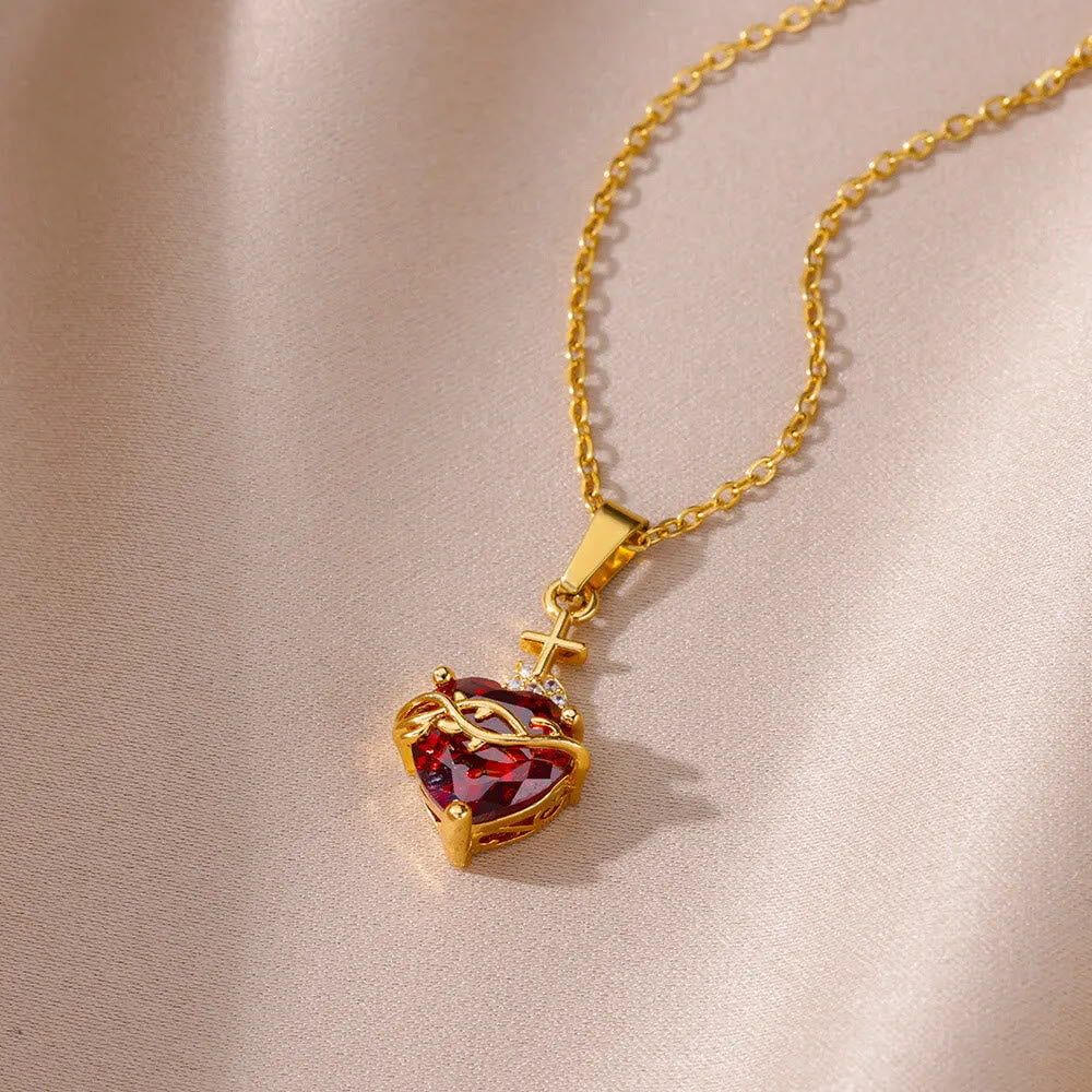 Collar de Cruz de Amor Moderno y Minimalista: Fusión de Diseño Contemporáneo y Simbolismo Eterno
