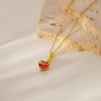 Collar de Cruz de Amor Moderno y Minimalista: Fusión de Diseño Contemporáneo y Simbolismo Eterno