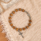 Pulsera de Rosa con Ícono de Jesús y Crucifijo: Joyería Espiritual Artesanal