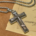 Collar con Dije Crucifijo Estilo Retro Clásico: Emblema de Fe