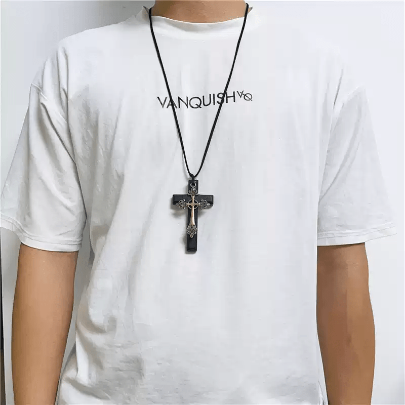 Collar Vintage de Cruz Doble de Madera y Metal