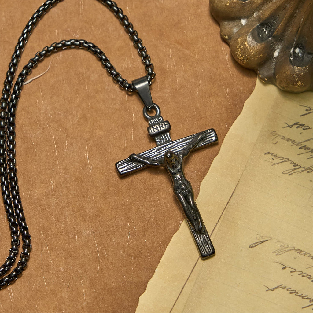 Collar con Dije Crucifijo en 3 Colores: Amuleto Divino de Fe