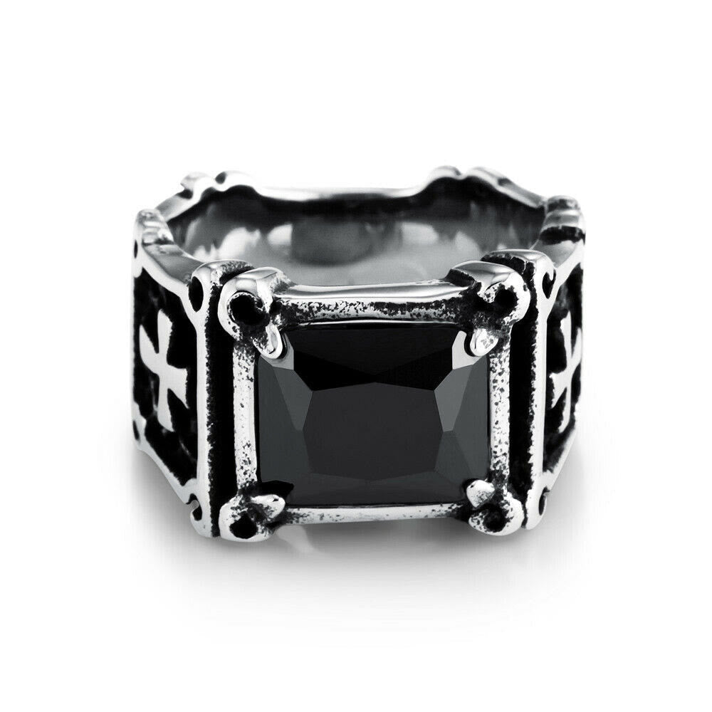 Anillo de Pareja con Cruz de Gemas Rojas y Negras: Símbolo de Fe y Estilo