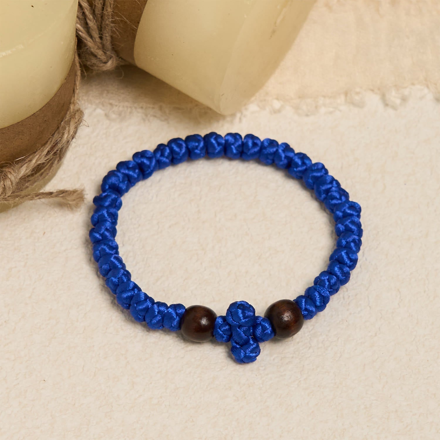 Pulsera de Cordón con Nudo de Cruz Azul y Negro: Señal de Fe