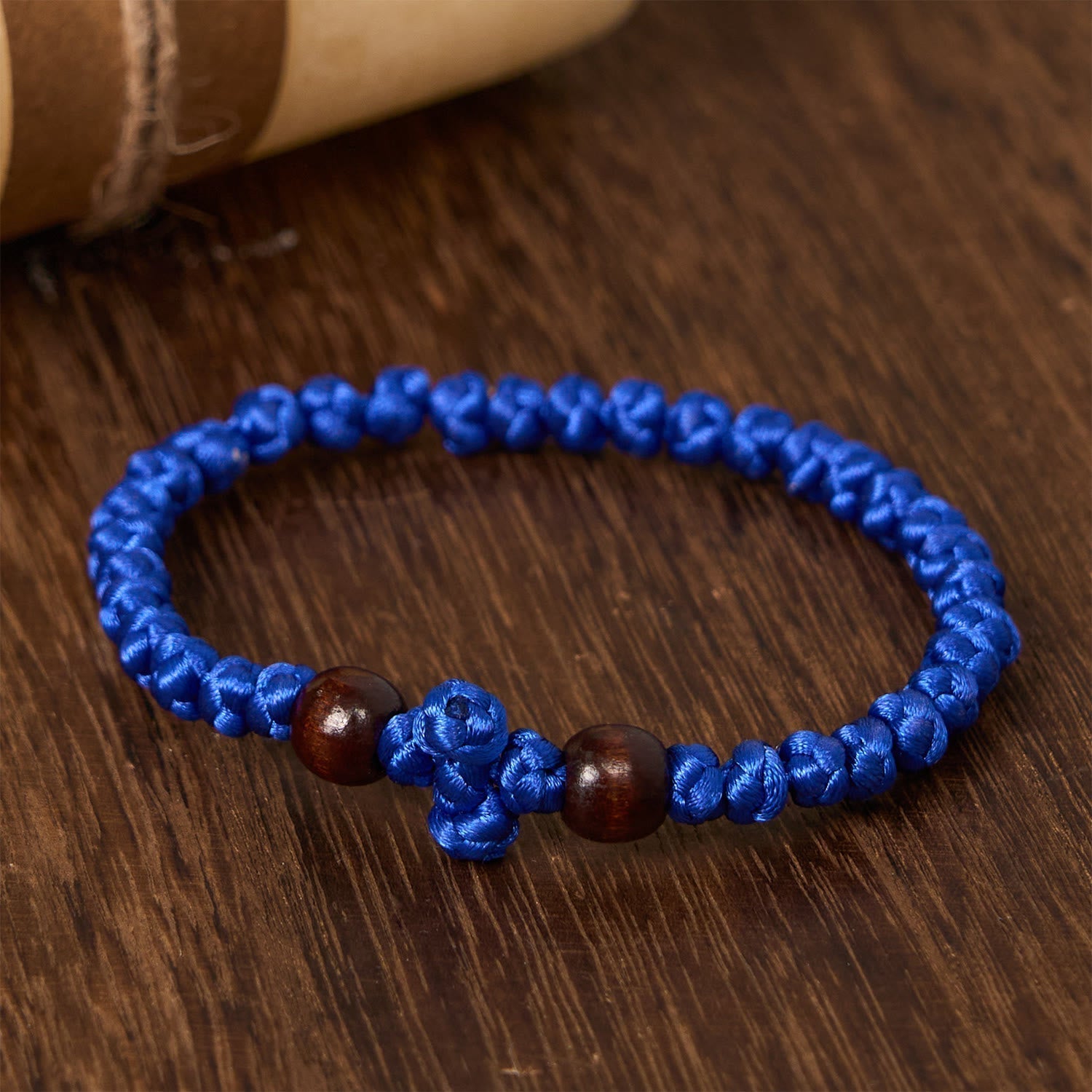 Pulsera de Cordón con Nudo de Cruz Azul y Negro: Señal de Fe