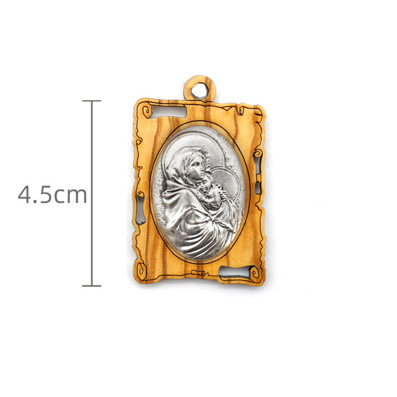 Collar con Dije de la Virgen María en Madera de Olivo y Metal: Recuerdo Devocional Eterno