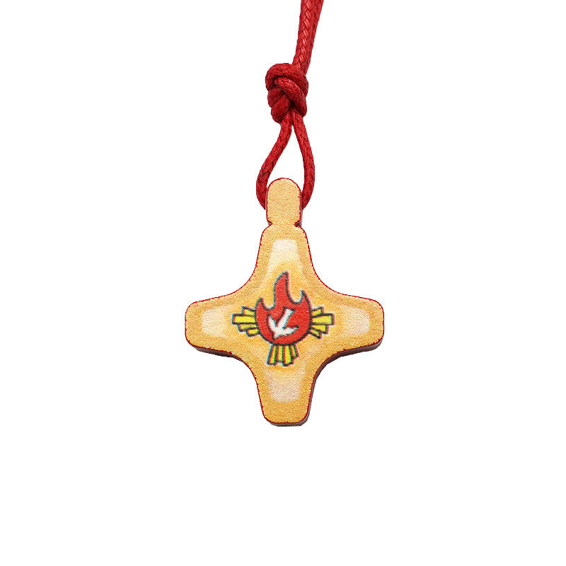 Collar con Dije de Cruz de Madera del Espíritu Santo y Medalla Esmaltada Roja