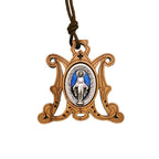 Collar Vintage de Medalla Milagrosa en Madera de Olivo: Emblema Eterno de Gracia Divina