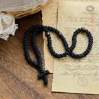 Collar de Cordón Azul y Negro con Cruz y 100 Nudos de Bendición: Símbolo de Bendición Santa