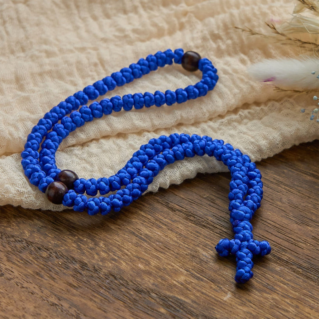 Collar de Cordón Azul y Negro con Cruz y 100 Nudos de Bendición: Símbolo de Bendición Santa