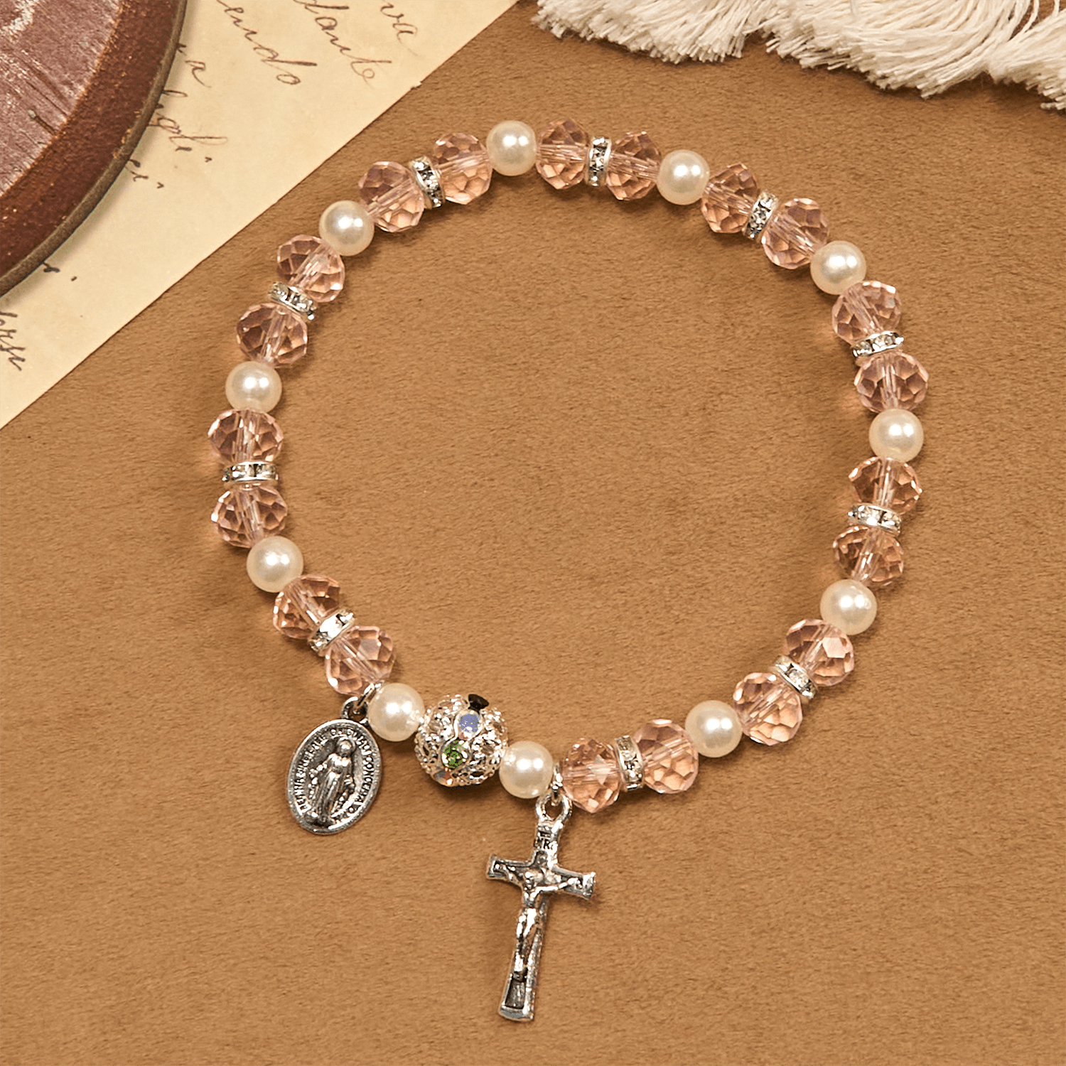 Pulsera Elástica Moderna de Cristal Transparente con Crucifijo y Medalla Milagrosa