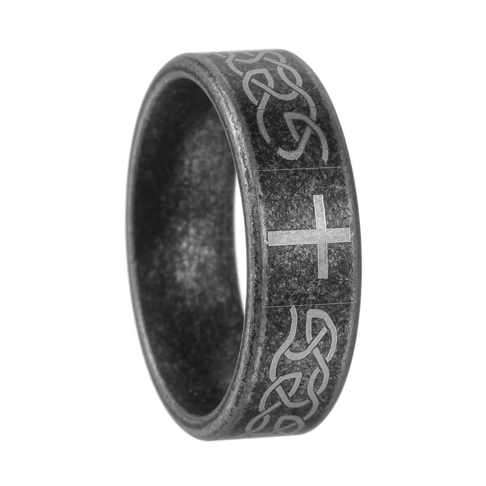 Anillo Artesanal Envejecido de Plata 925 con Nudo Celta y Cruz: Expresión de Identidad de Fe
