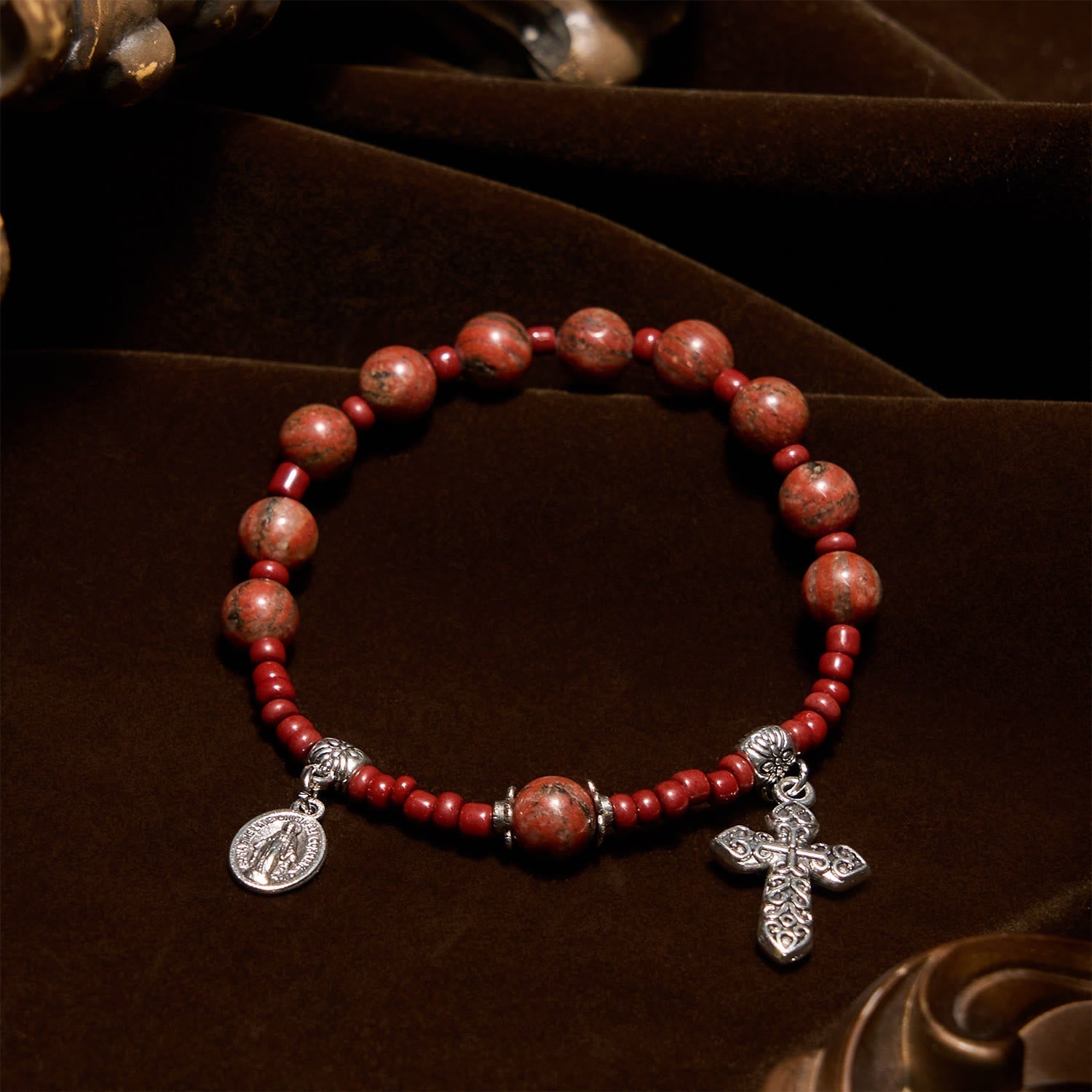 Pulsera Rosario de Una Decena de Piedra Sésamo Roja de 8 mm con Medalla Milagrosa y Cruz