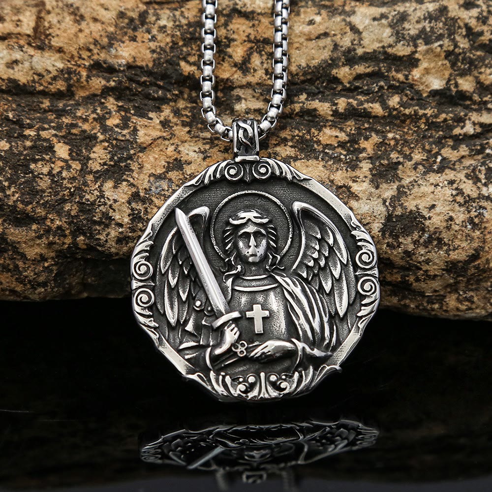 Collar Amuleto con Dije "San Miguel Arcángel Protégenos"