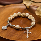 Pulsera Rosario de Cuentas de Rosa Blanca de 10 mm Esculpidas con Crucifijo