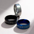 Anillo Tricolor de 8 mm con Versículo Santo y Motivo de Cruz Estilo Minimalista