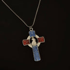 Collar Clásico de Cruz con Retrato de la Divina Misericordia en Rojo y Azul