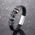 Pulsera Clásica de Cuero Trenzado con Santa Cruz en Dos Tonos