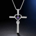 Collar de Cruz con Piedra del Mes y Diseño de Corazón con Detalles Brillantes