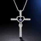 Collar de Cruz con Piedra del Mes y Diseño de Corazón con Detalles Brillantes