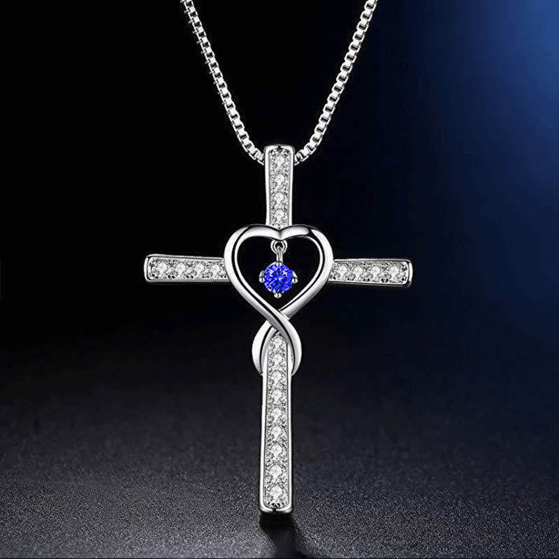 Collar de Cruz con Piedra del Mes y Diseño de Corazón con Detalles Brillantes