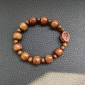 Pulsera de Fe Clásica de Madera Café con Crucifijo INRI