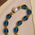 Pulseras Espirituales de Cuentas Azules Brillantes con Crucifijo Sagrado de Latón