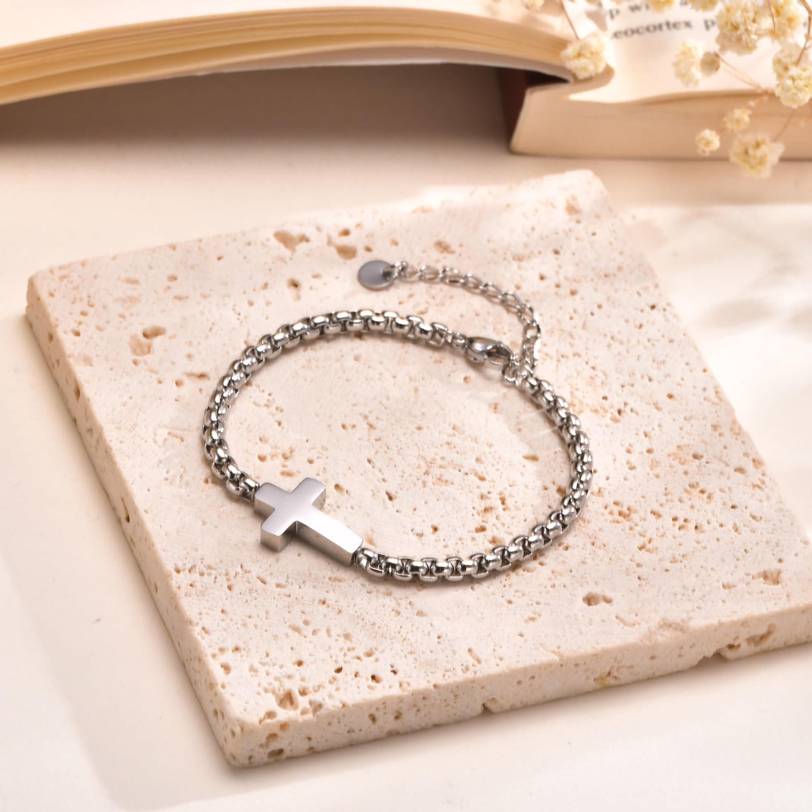 Pulseras de Cadena con Cruz Minimalista: Dos Colores con Tarjeta de Bendición