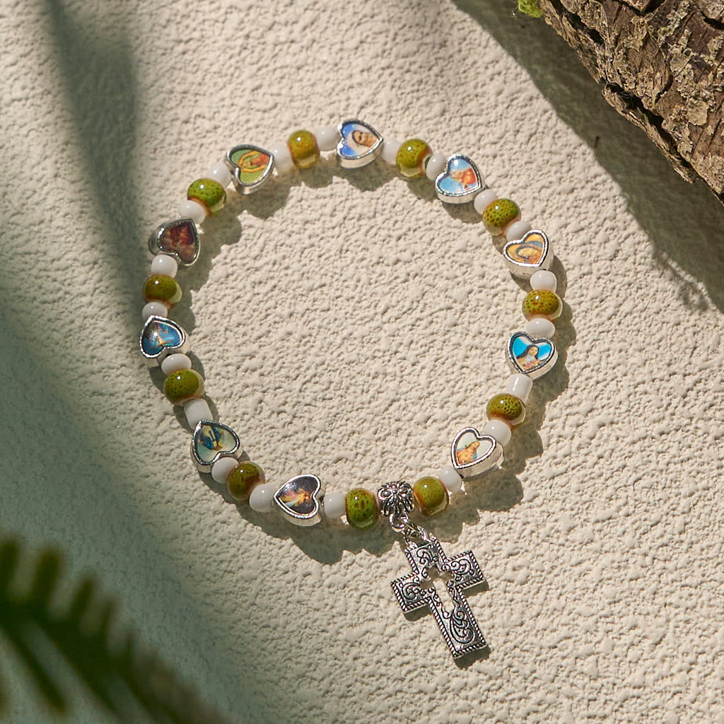 Pulseras de Cuentas de Cristal y Cerámica de Colores con Cruz y Dijes de Santos