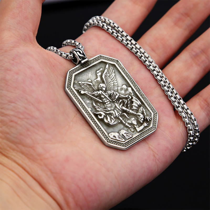 Collar de Acero Inoxidable con Dije de Protección de San Miguel Arcángel Estilo Clásico