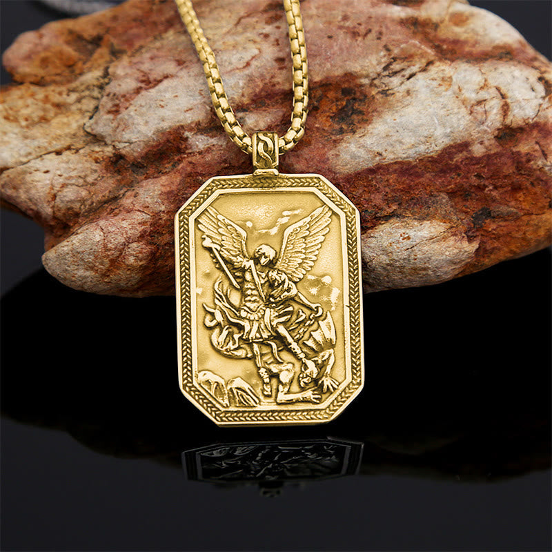 Collar de Acero Inoxidable con Dije de Protección de San Miguel Arcángel Estilo Clásico