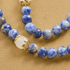 Pulsera Rosario Elástica Artesanal de Piedra Azul de 4 mm con Crucifijo y Cruz de Jerusalén