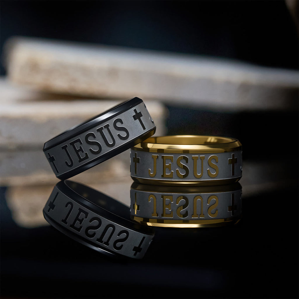 Anillo de Acero de Titanio con Grabado Láser "JESÚS"